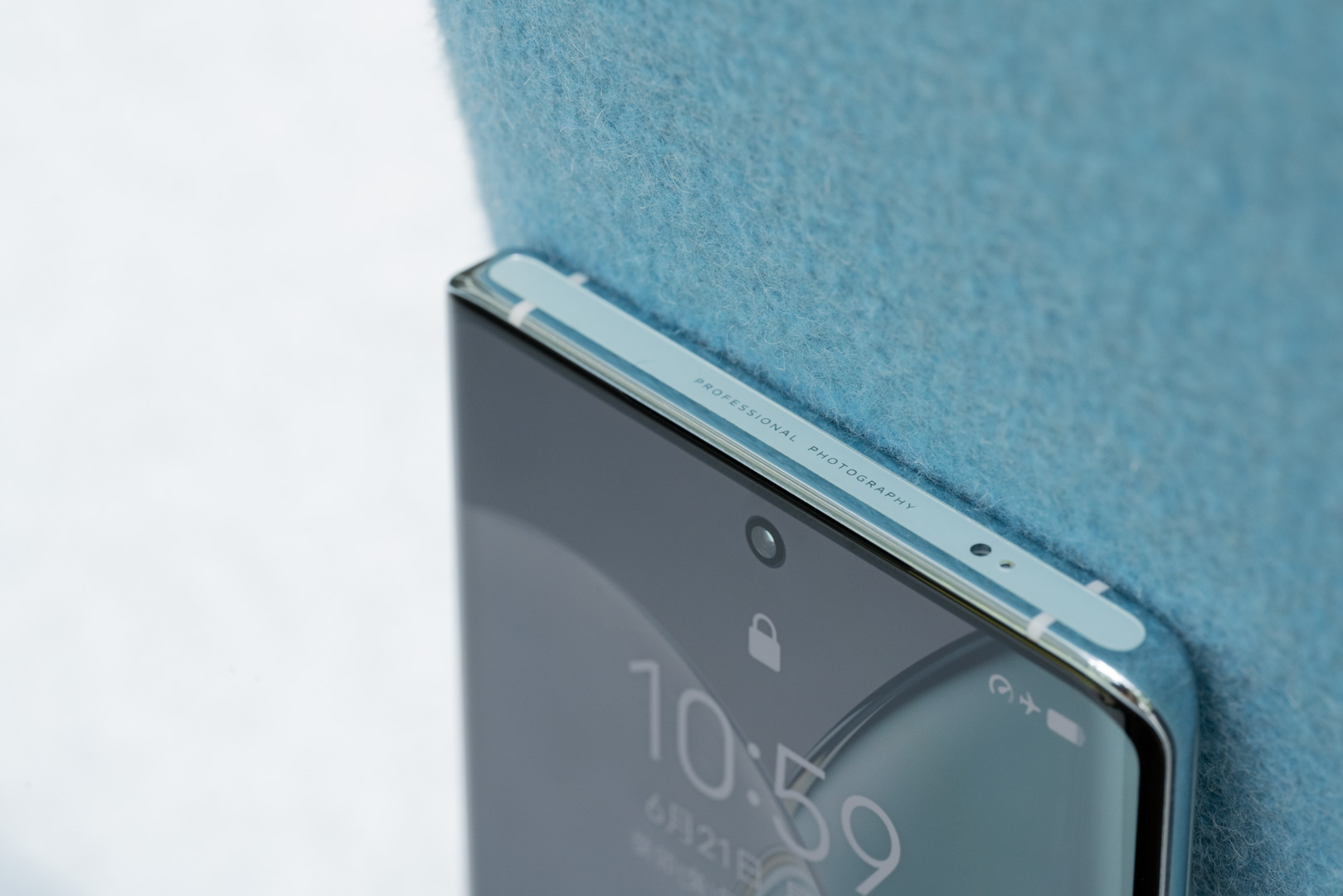 vivo X90s「青漾」图赏:真被这色彩凉爽到了