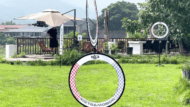 套装直降 2699 元 大疆 Avata 零基础自带桨保飞行体验无人机