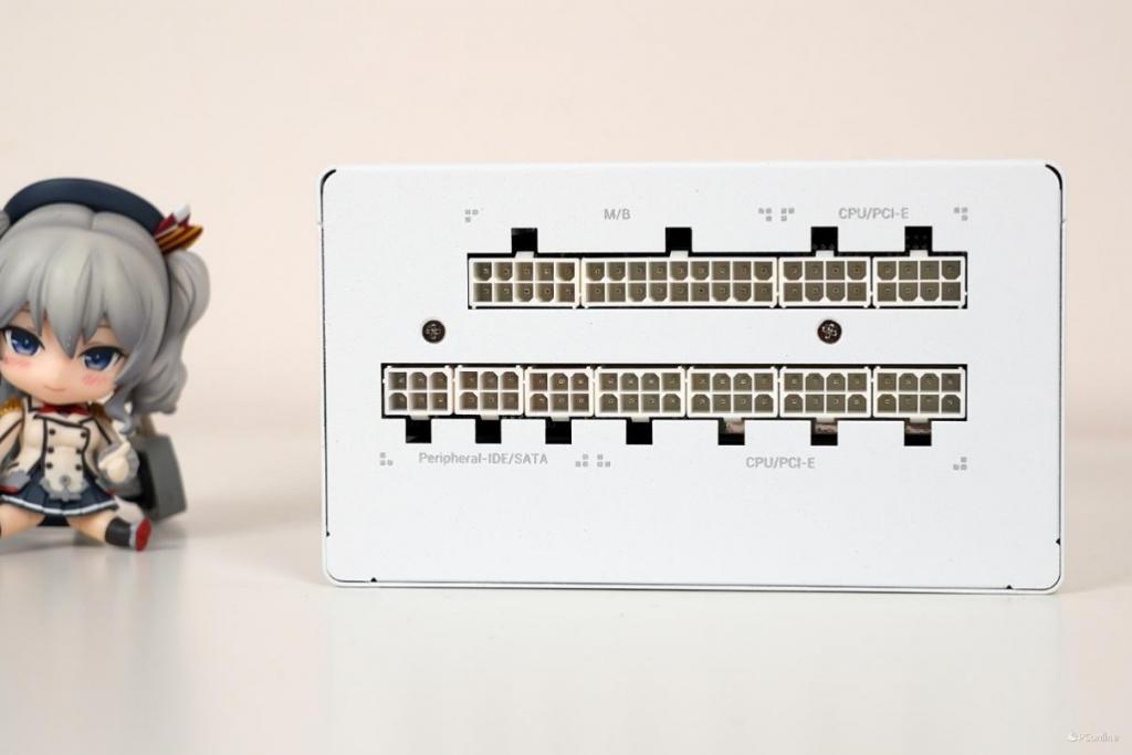 纯白便携 ITX 机箱 九州风神 CH160 试装体验