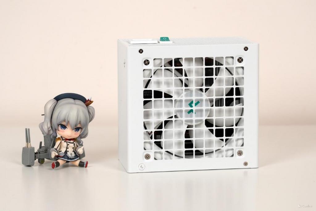 纯白便携 ITX 机箱 九州风神 CH160 试装体验