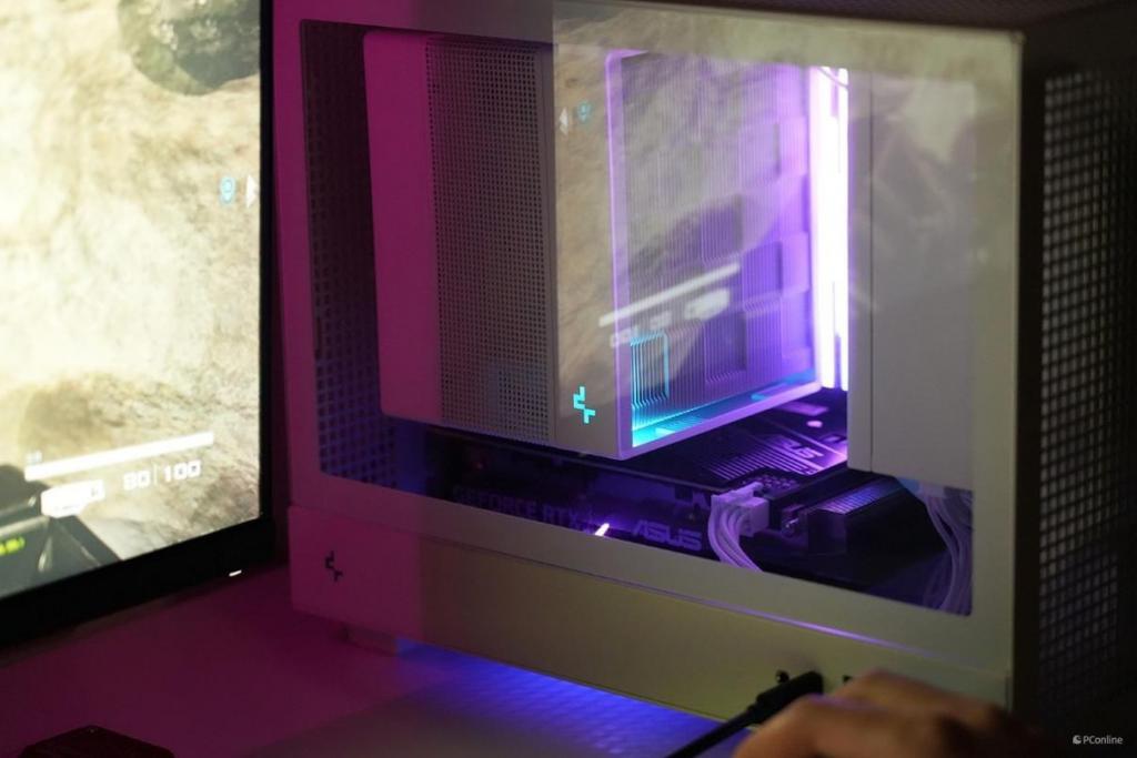 纯白便携 ITX 机箱 九州风神 CH160 试装体验