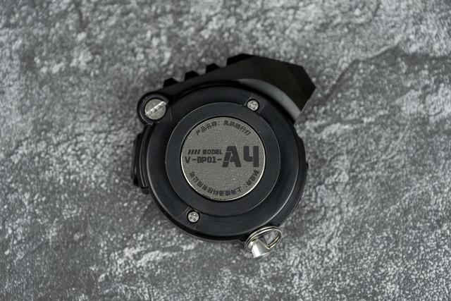 VSGO 黑鹞 EDC 随身灯评测:实用、有趣、小巧的户外工具