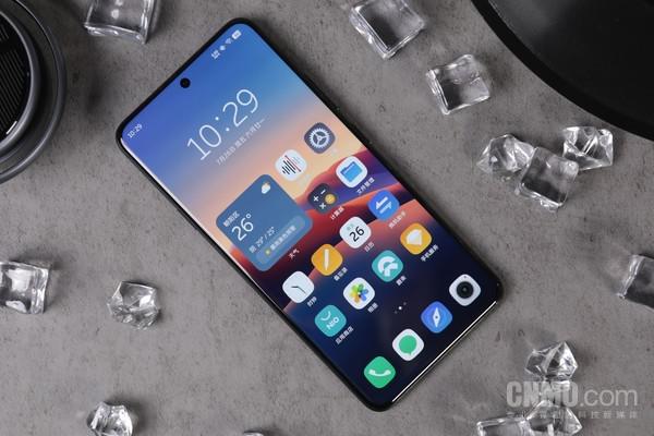 全新 NIO Phone 上手体验:家族式设计 依旧熟悉的纯净