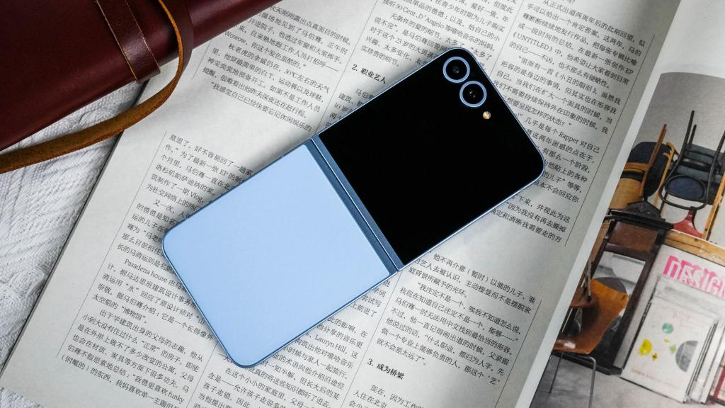 三星 Galaxy Z Flip6 评测:简约设计与实用体验,小折的版本答案来了?!