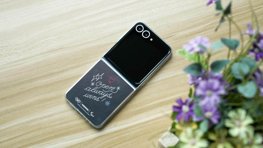 三星 Galaxy Z Flip6 评测:简约设计与实用体验,小折的版本答案来了?!