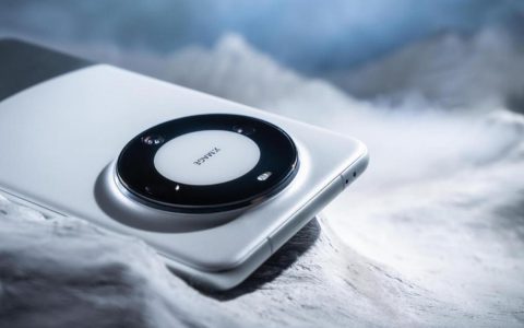 华为 Mate 60 系列最佳入手时机，新增 AI 消除 + 影像升级，更可享秋日礼遇活动