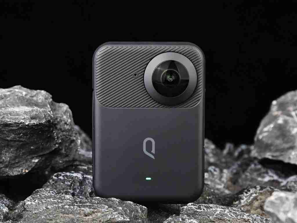 8K HDR 全景视频带来震撼视觉 QooCam 3 Ultra 全景相机评测