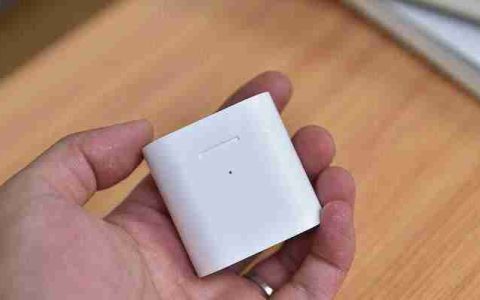 小米Air2SE耳机的使用方法详解（让你全面了解小米Air2SE耳机的功能和操作步骤）