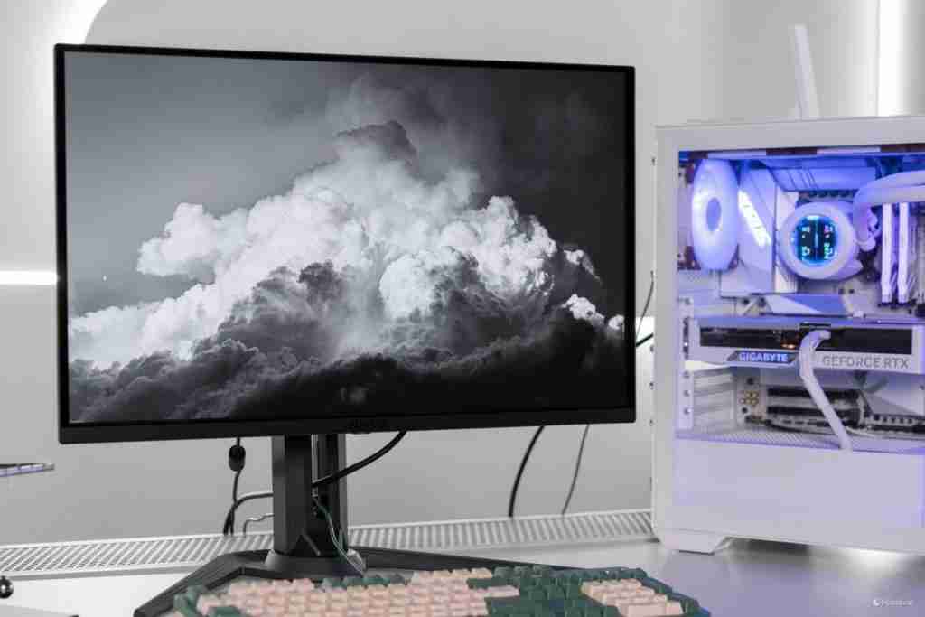 2024 年 MiniLED、OLED、QLED、QD-OLED 显示设备如何选？1 文总结优缺点 5 分钟选定爱机！
