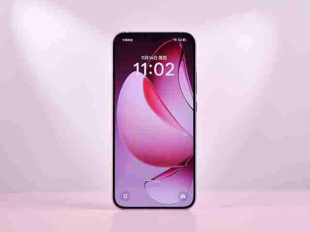 OPPO Reno13 系列上手:超美“果味儿”小直屏