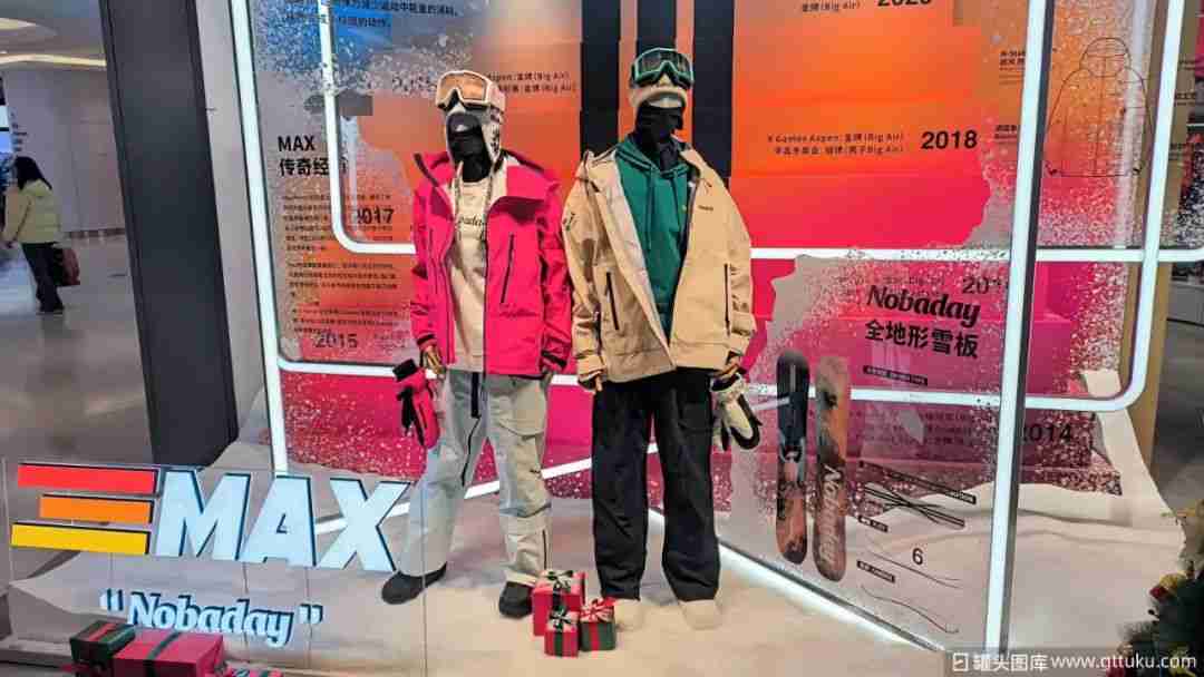 为滑雪买套房,“雪友”带飞万亿冰雪产业