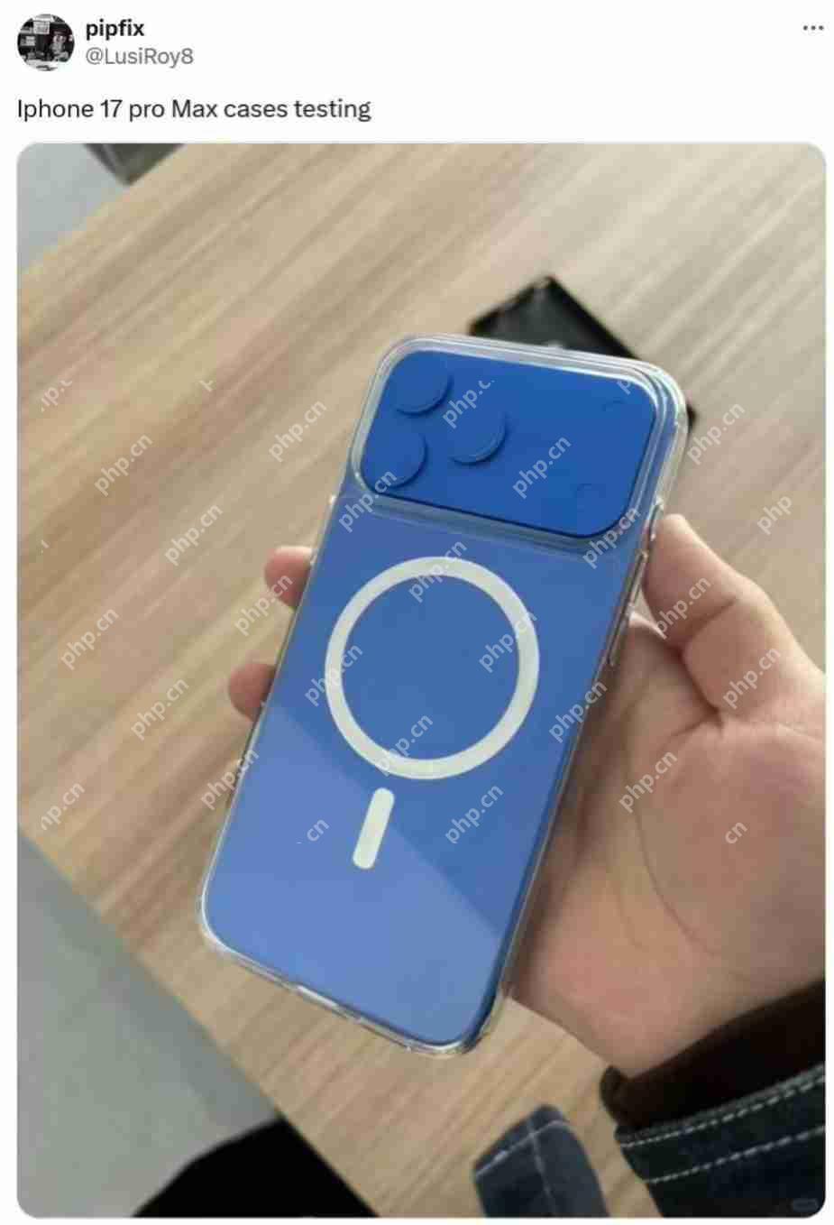 iPhone 17 Pro Max手机壳曝光:约三分之一区域搭载超大摄像头模组