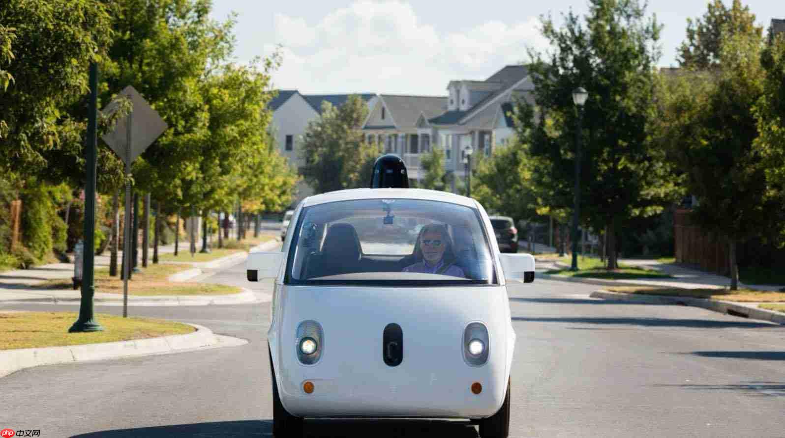 Robotaxi助特斯拉股价大涨,专家为何集体警告“挑战艰巨”?