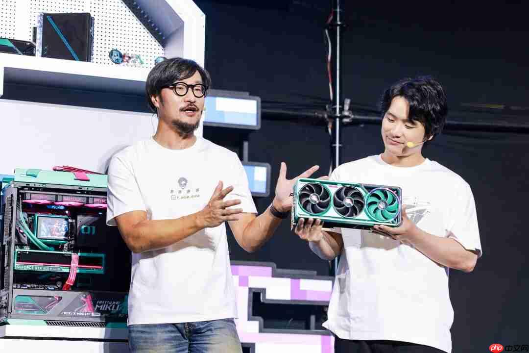 “大陆秀夫”遇上本尊!华硕中国总经理Tony大叔与小岛同框