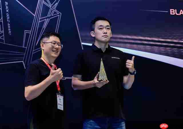 三星存储闪耀 Chinajoy2025:三款明星产品斩获黑金奖