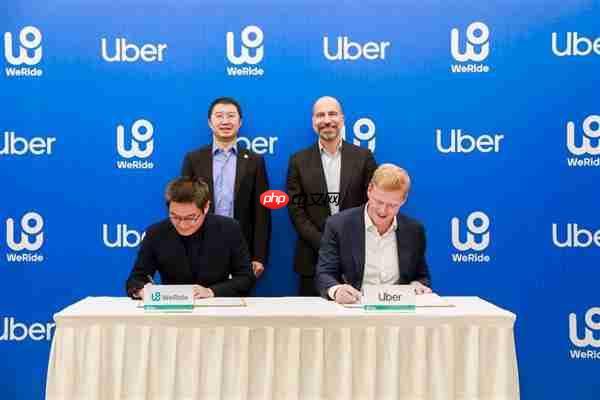 Robotaxi商业运营进入加速阶段 文远知行、小马智行Q2 Robotaxi营收暴涨