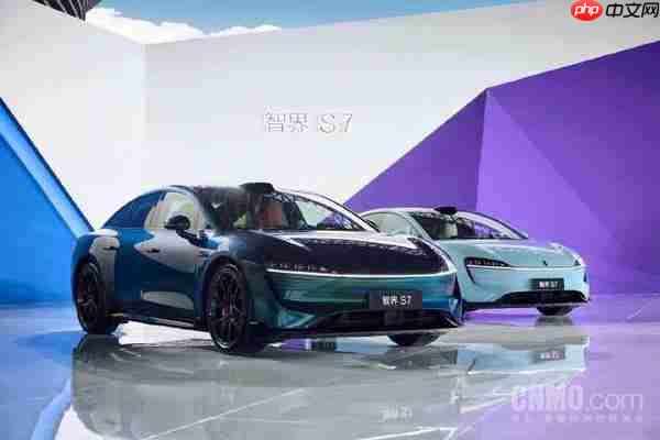 智界 S7 新款售价 22.98 万起!号称 20 万级最强智慧轿车