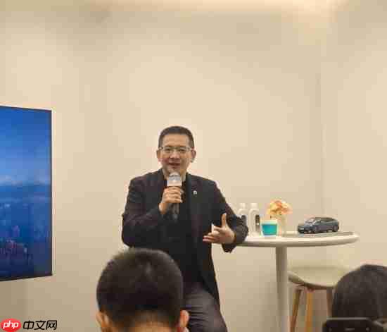 蔚来总裁秦力洪:纯电的黄金时代正在到来,今年 7 月增程出现同比负增长