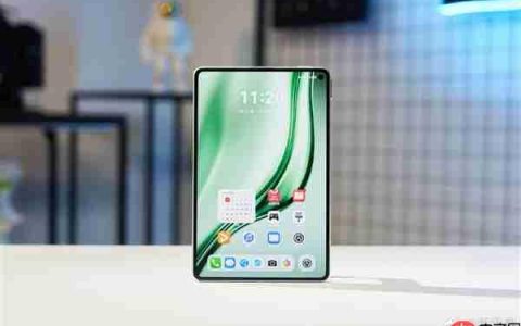 华为MatePad Mini真机对比iPad mini：屏幕碾压 不像一个时代的产物