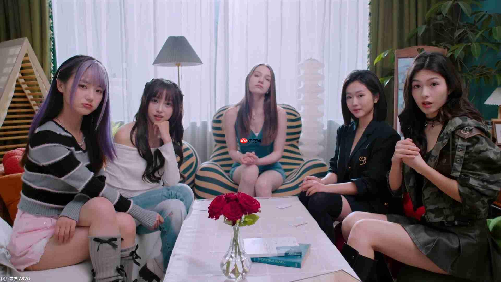 《美女请别影响我学习》主机版现已推出