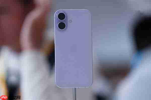 果粉刚换iPhone 16:自称小丑 被库克背刺了