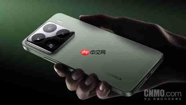  小米手机官方泄露 17 Pro Max 新机图片！采用副屏设计 