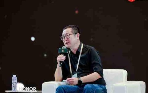 曝荣耀Magic8系列将搭载成长型AI智能体 旗舰混战杀手锏