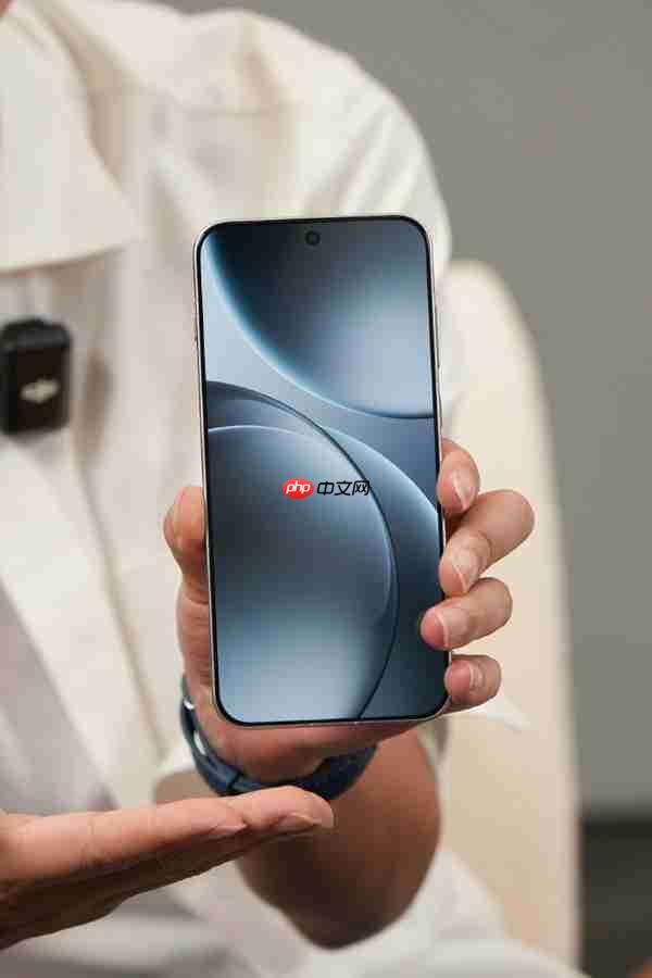 OPPO Find X9系列镜头特写公布 换成左上角矩形设计