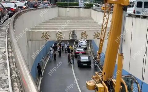 上海警方：陈某（男，36岁）在市中心危险驾驶，已被刑拘