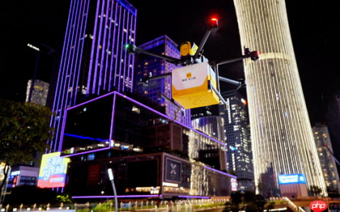 美团无人机在深上线夜间配送 即日起人才公园等景点服务至晚8点
