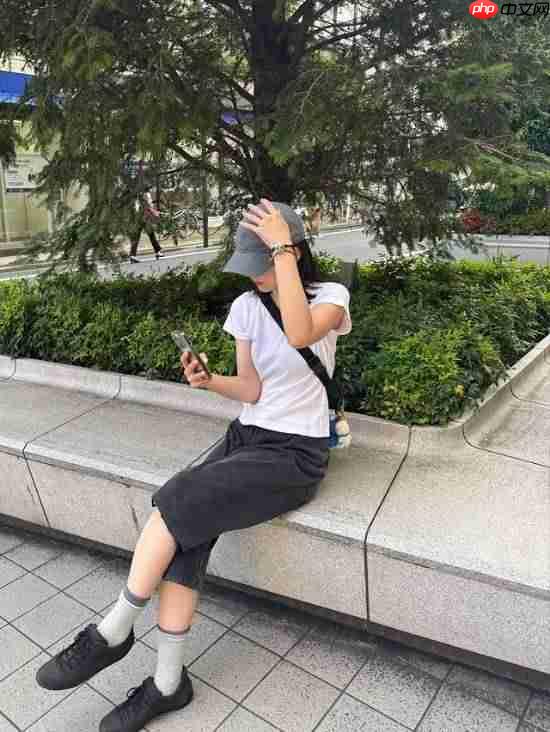 《寂静岭f》脸模晒新照!怀抱玩偶素颜清纯