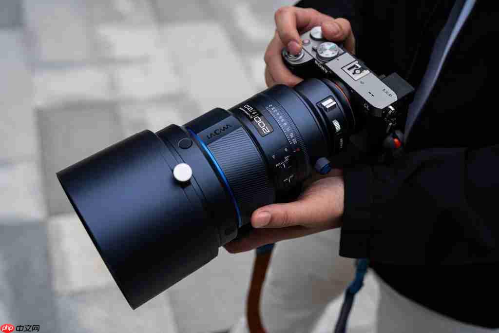 老蛙首款大光圈定焦自动对焦镜头 老蛙 AF FF 200mm F2.0 C-Dreamer 镜头评测