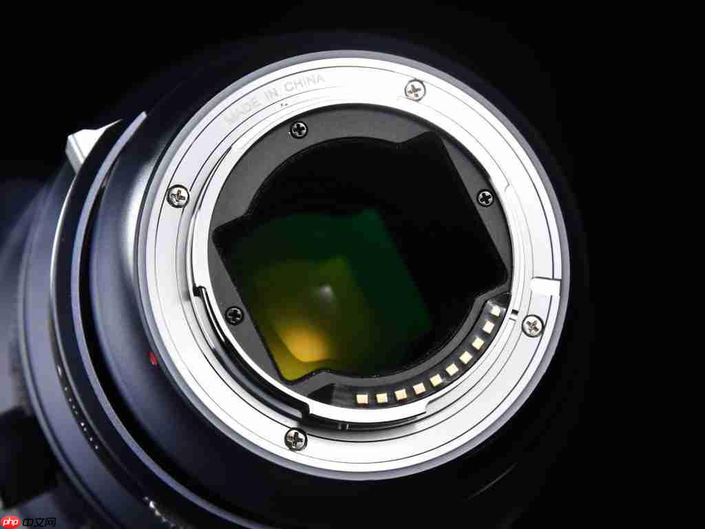  老蛙首款大光圈定焦自动对焦镜头 老蛙 AF FF 200mm F2.0 C-Dreamer 镜头评测 