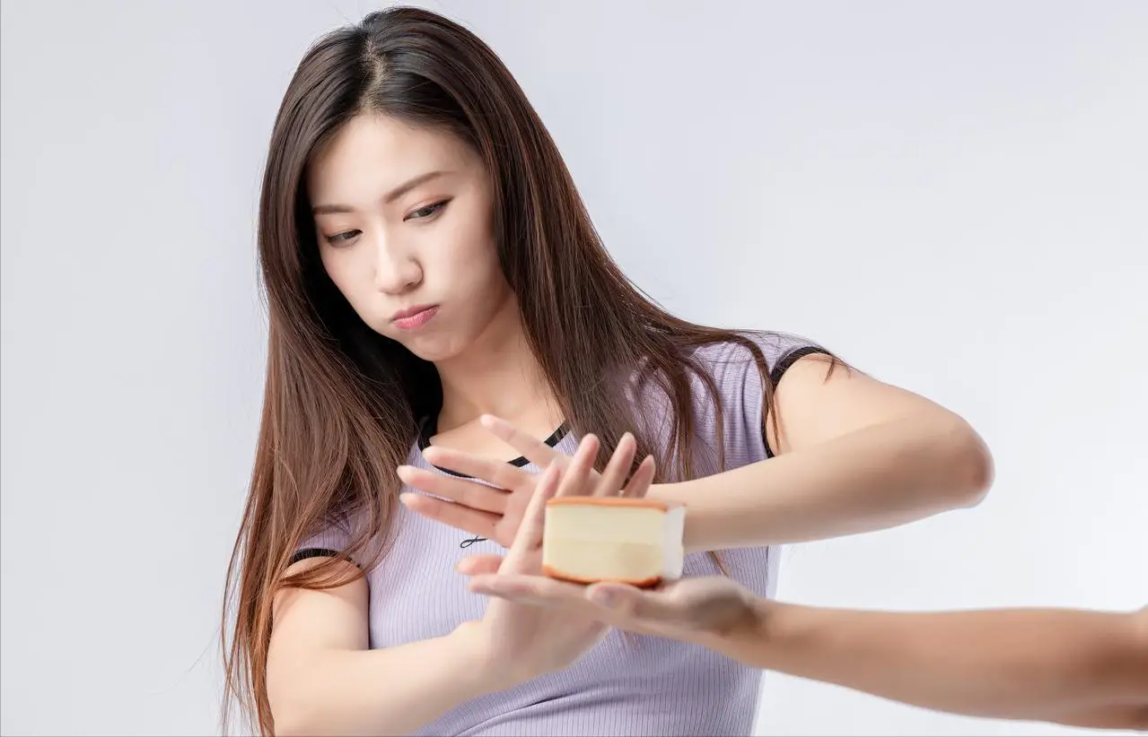 减肥连续一个月一天只吃一顿饭,身体可能会发生哪些变化?