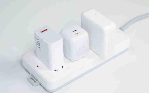 充电器用完到底拔不拔？贝尔金 67W 零耗智充给了我一个“懒”出天际的答案