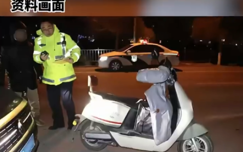 想带儿子旅游的交警永远失约了是怎么回事？详情介绍