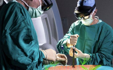 Novarad HoloLens AR手术导航系统VisAR获印尼FDA批准