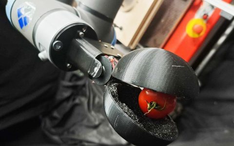 研究人员借助 ChatGPT 打造西红柿采摘机器人，展示人工智能无限可能