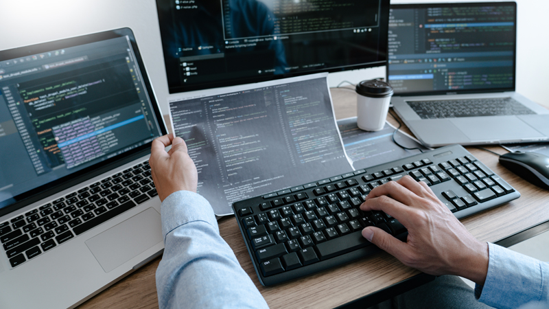 Databricks 发布大数据分析平台 Spark 用 AI 模型 SDK:一键生成 SQL 及 FySpark 语言图表代码