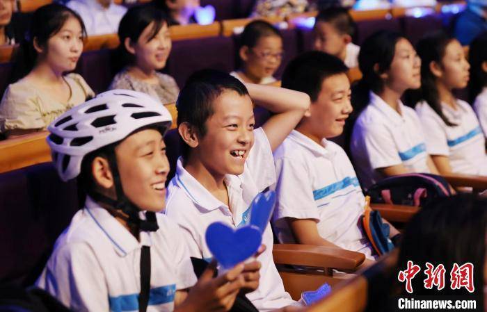 探索人工智能:科学家与青少年分享最新技术和应用
