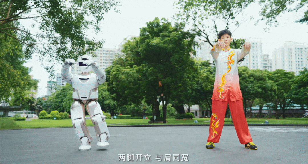 突如其来!深圳街头突现大规模机器人群体……
