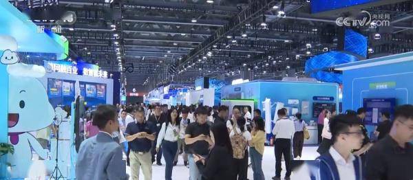 国内人工智能领域迎来大规模新品发布,众多“大国重器”集中展示