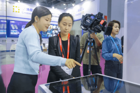 引爆元宇宙热潮!东超科技精彩亮相2023世界VR产业大会