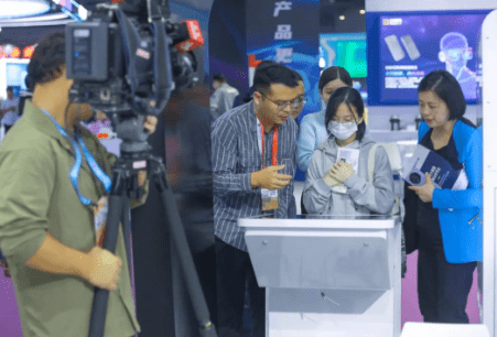 引爆元宇宙热潮!东超科技精彩亮相2023世界VR产业大会