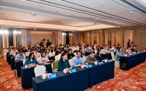 星火赋能，科大讯飞智慧心育发布AI心理伙伴