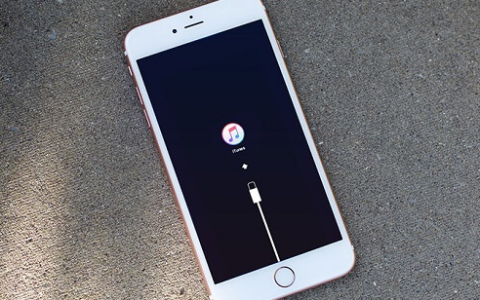iPhone手机卡在iTunes图标界面怎么办？iPhone修复技巧分享！