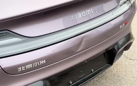 小米SU7车主遭遇撞车 哨兵模式为何“失灵”？