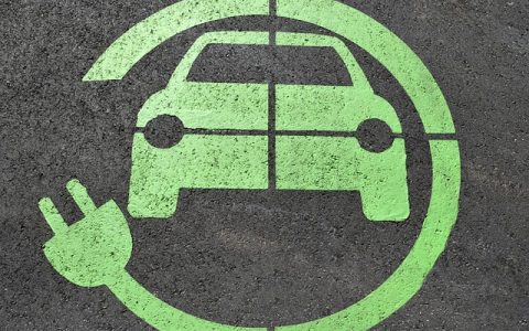深圳：力争 2024 年建成 480kW 以上功率超充站不少于 1000 个
