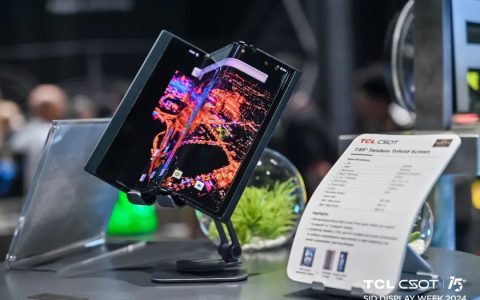 TCL 华星展示全球首款 Tandem 三折柔性折叠屏，印刷 OLED 实现量产级突破
