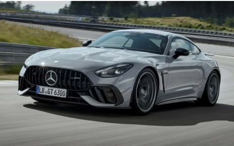 梅赛德斯-AMG GT 63 Pro震撼首秀：4.0T V8心脏，3.2秒破百，极速挑战317公里